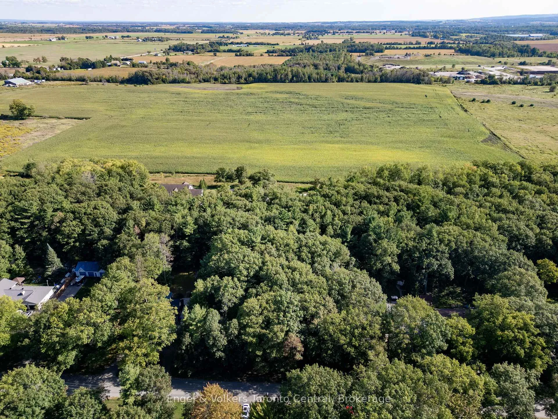 Photo 11 of 173 Wildwood Drive, Wasaga Beach — HOMEH