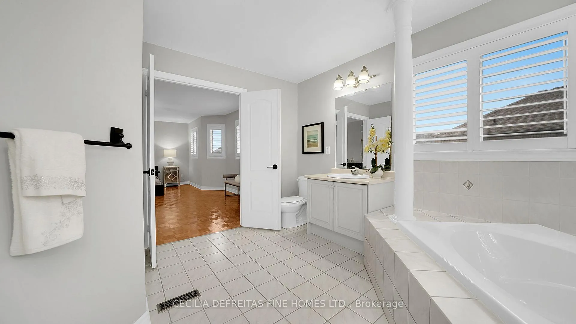Photo 32 of 26 Ledge Rock Drive, Vaughan, Vellore Village — HOMEH