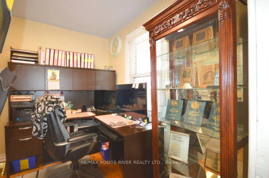Photo 25 of 279 Bloor Street E, Oshawa, Lakeview — HOMEH