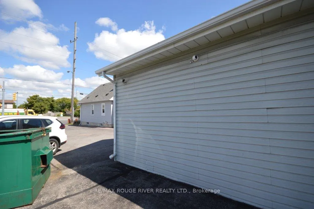 Photo 33 of 279 Bloor Street E, Oshawa, Lakeview — HOMEH