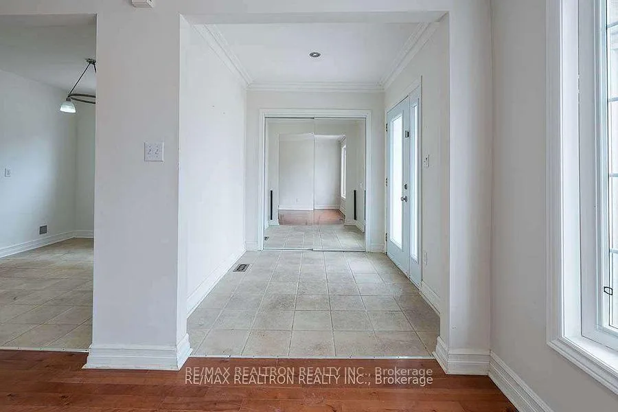 Photo 11 of 53 Woodward Avenue, Markham, Grandview — HOMEH