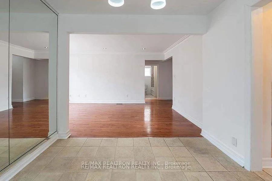Photo 14 of 53 Woodward Avenue, Markham, Grandview — HOMEH