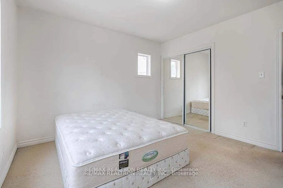 Photo 24 of 53 Woodward Avenue, Markham, Grandview — HOMEH