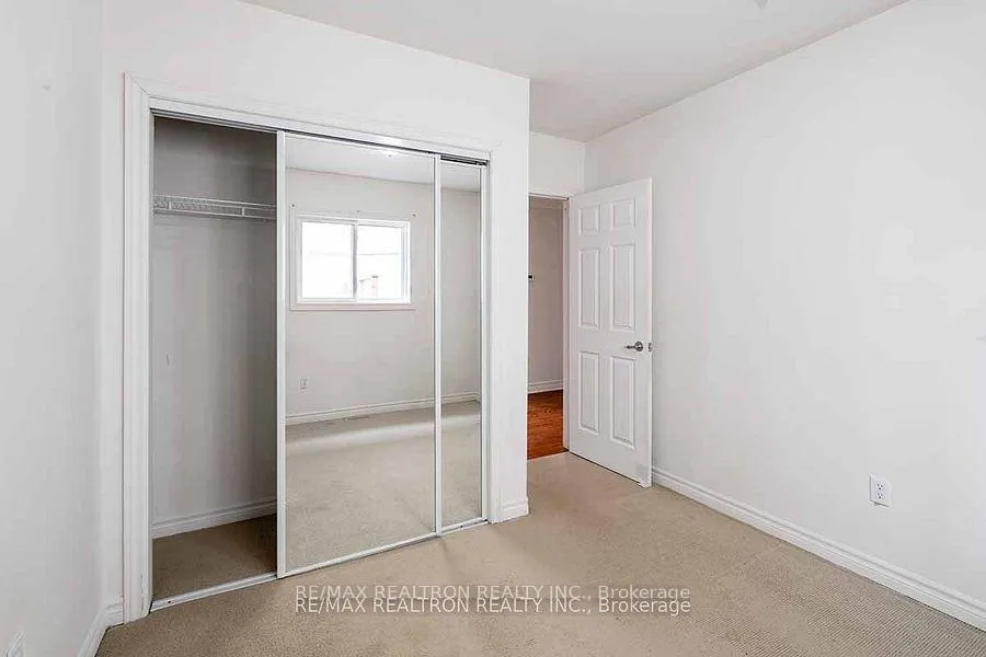 Photo 26 of 53 Woodward Avenue, Markham, Grandview — HOMEH