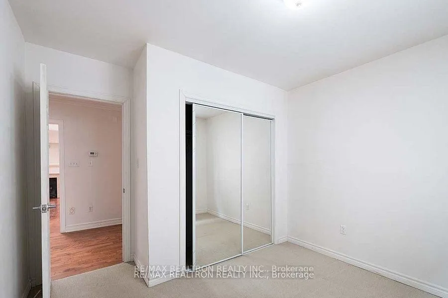 Photo 27 of 53 Woodward Avenue, Markham, Grandview — HOMEH