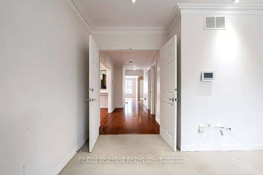 Photo 33 of 53 Woodward Avenue, Markham, Grandview — HOMEH