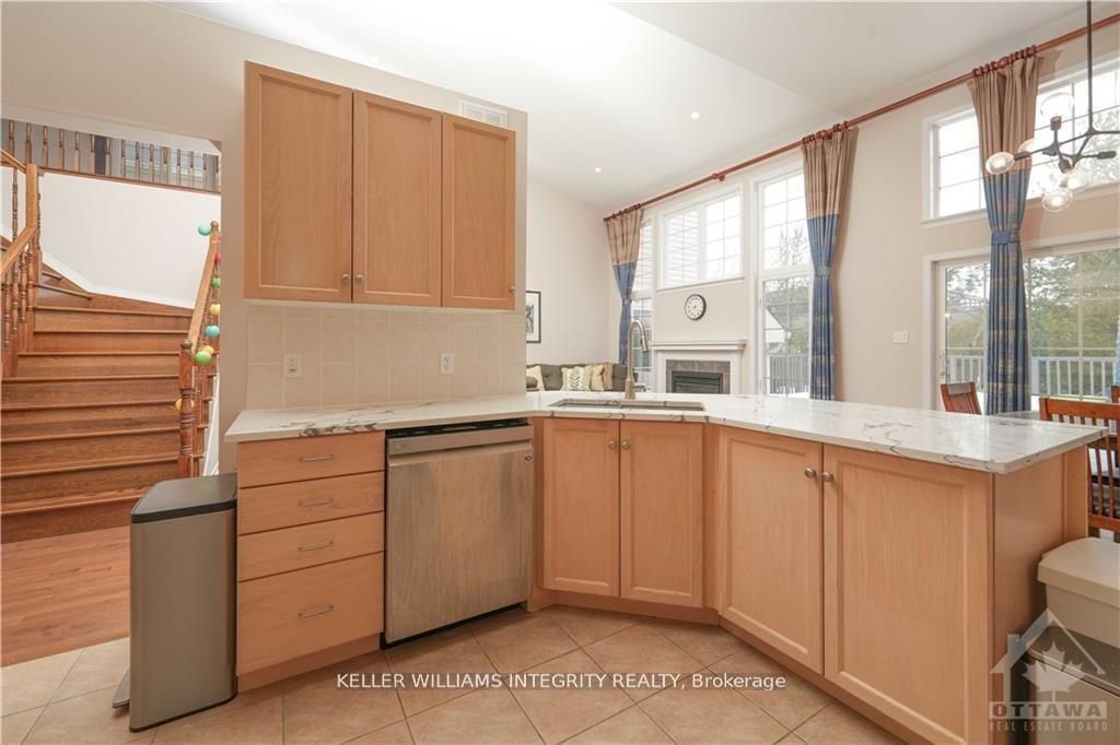 Photo 9 of 404 Kilmarnock Way, Ottawa, Barrhaven - Stonebridge — HOMEH