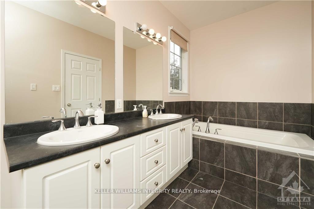 Photo 26 of 404 Kilmarnock Way, Ottawa, Barrhaven - Stonebridge — HOMEH