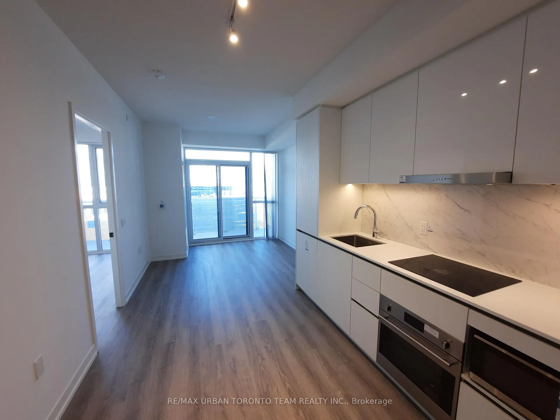 Photo 4 of Unit 1503, 8 Interchange Way, Vaughan, Vaughan Corporate Centre — HOMEH