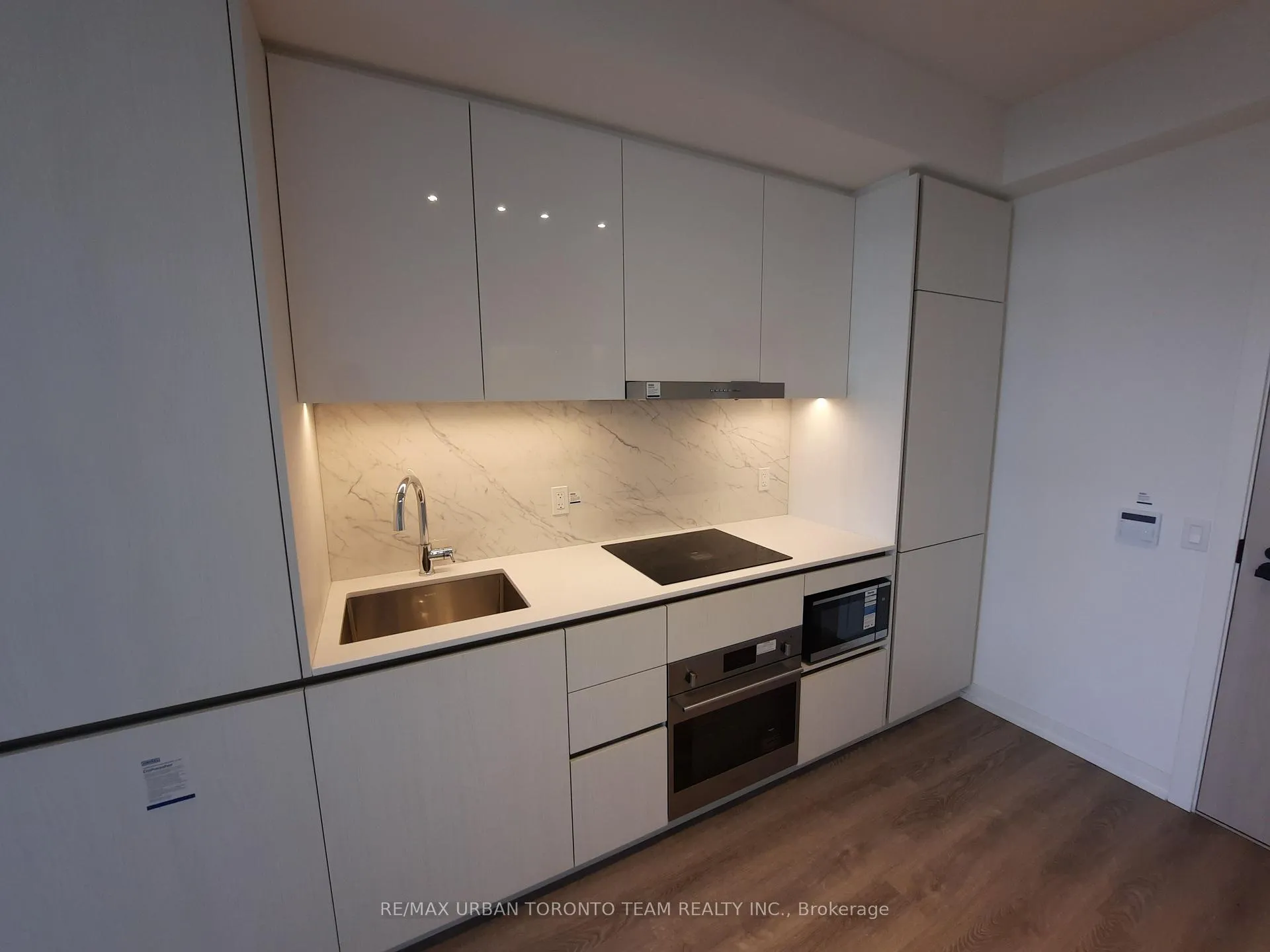 Photo 6 of Unit 1503, 8 Interchange Way, Vaughan, Vaughan Corporate Centre — HOMEH