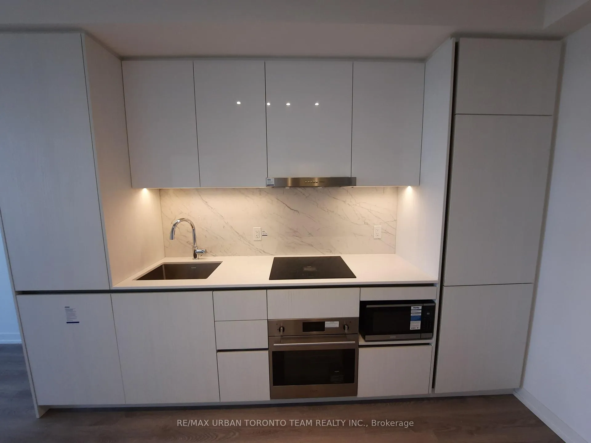 Photo 7 of Unit 1503, 8 Interchange Way, Vaughan, Vaughan Corporate Centre — HOMEH