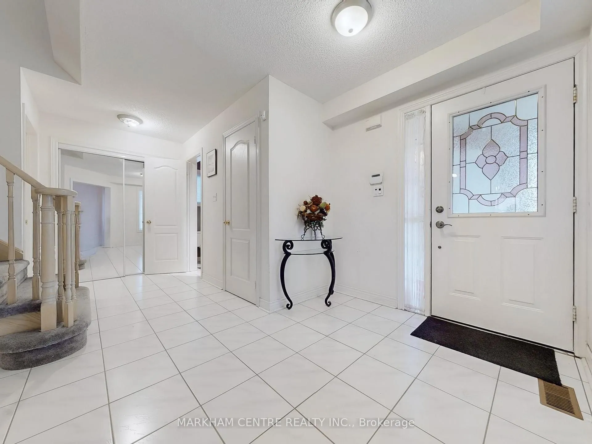 Photo 7 of 131 Roxbury Street, Markham, Rouge River Estates — HOMEH