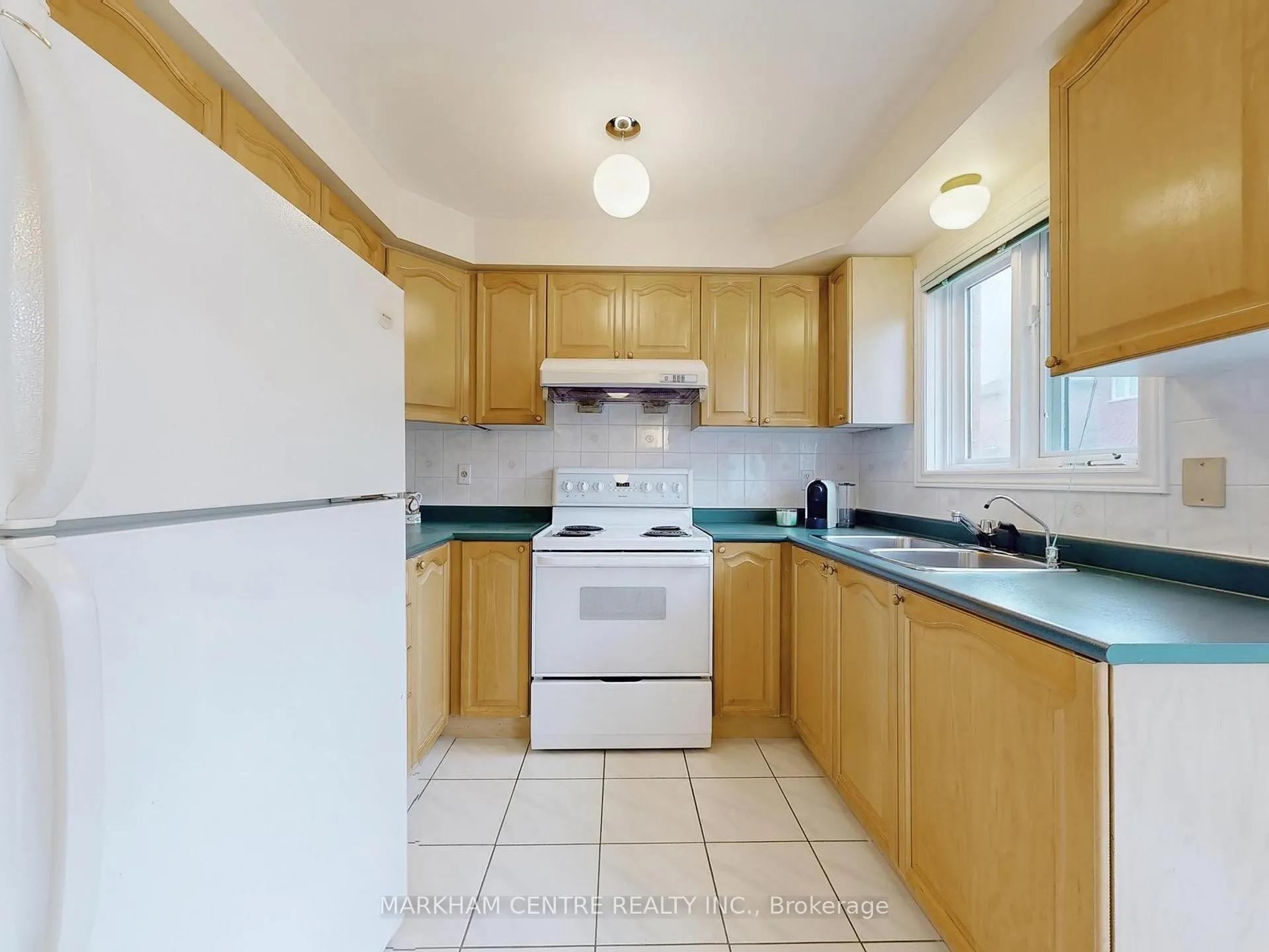 Photo 15 of 131 Roxbury Street, Markham, Rouge River Estates — HOMEH