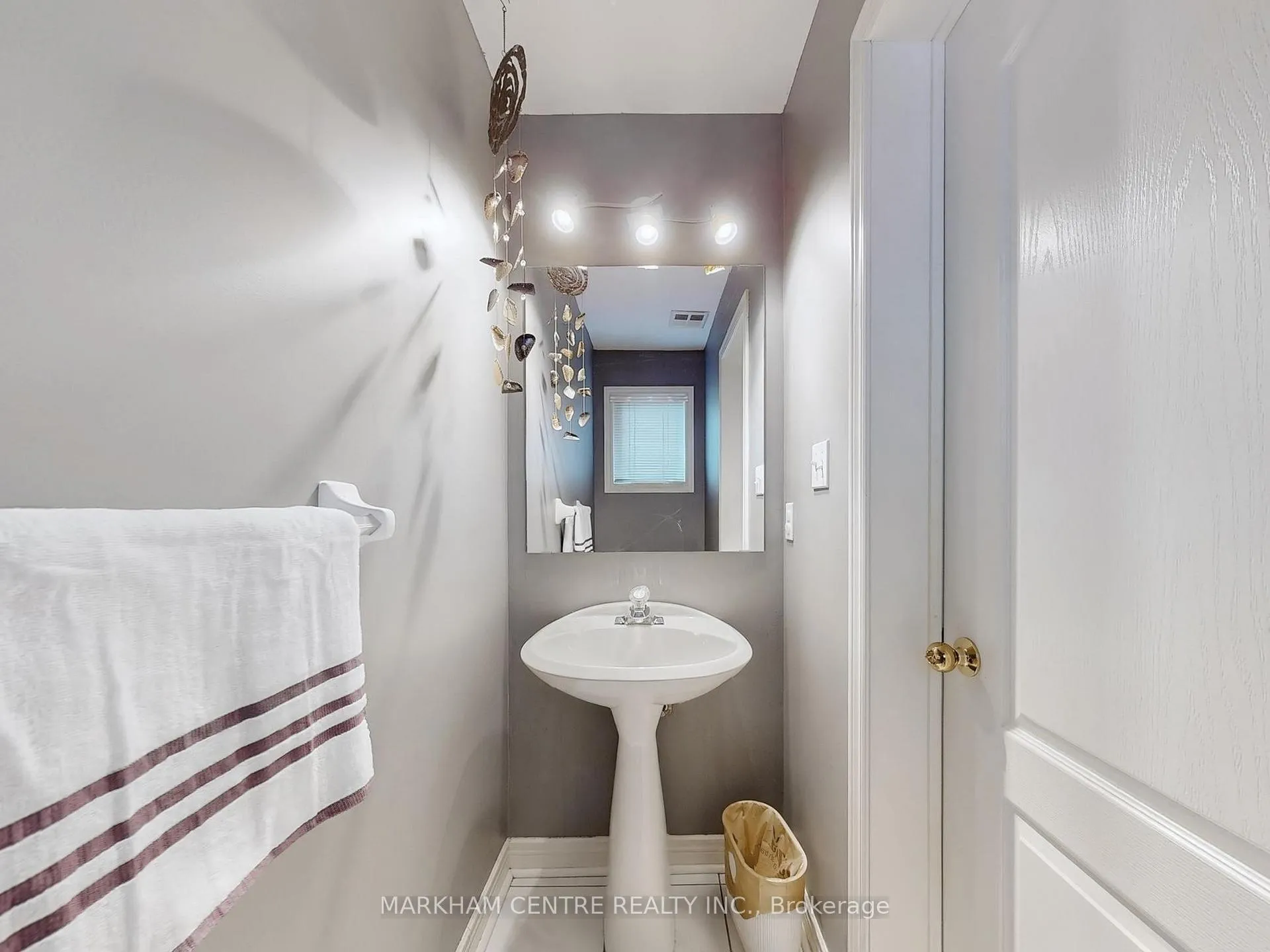 Photo 19 of 131 Roxbury Street, Markham, Rouge River Estates — HOMEH