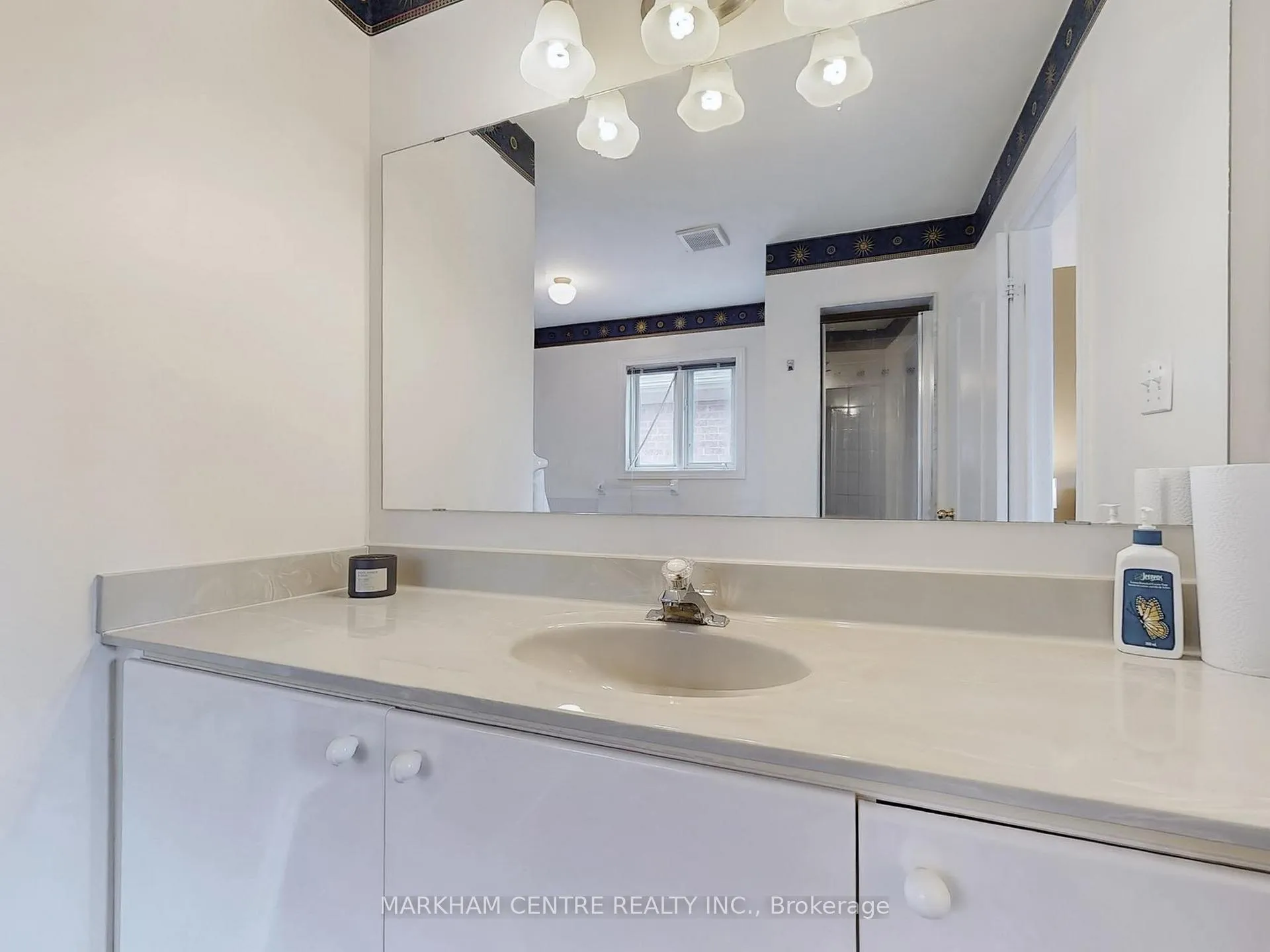 Photo 24 of 131 Roxbury Street, Markham, Rouge River Estates — HOMEH