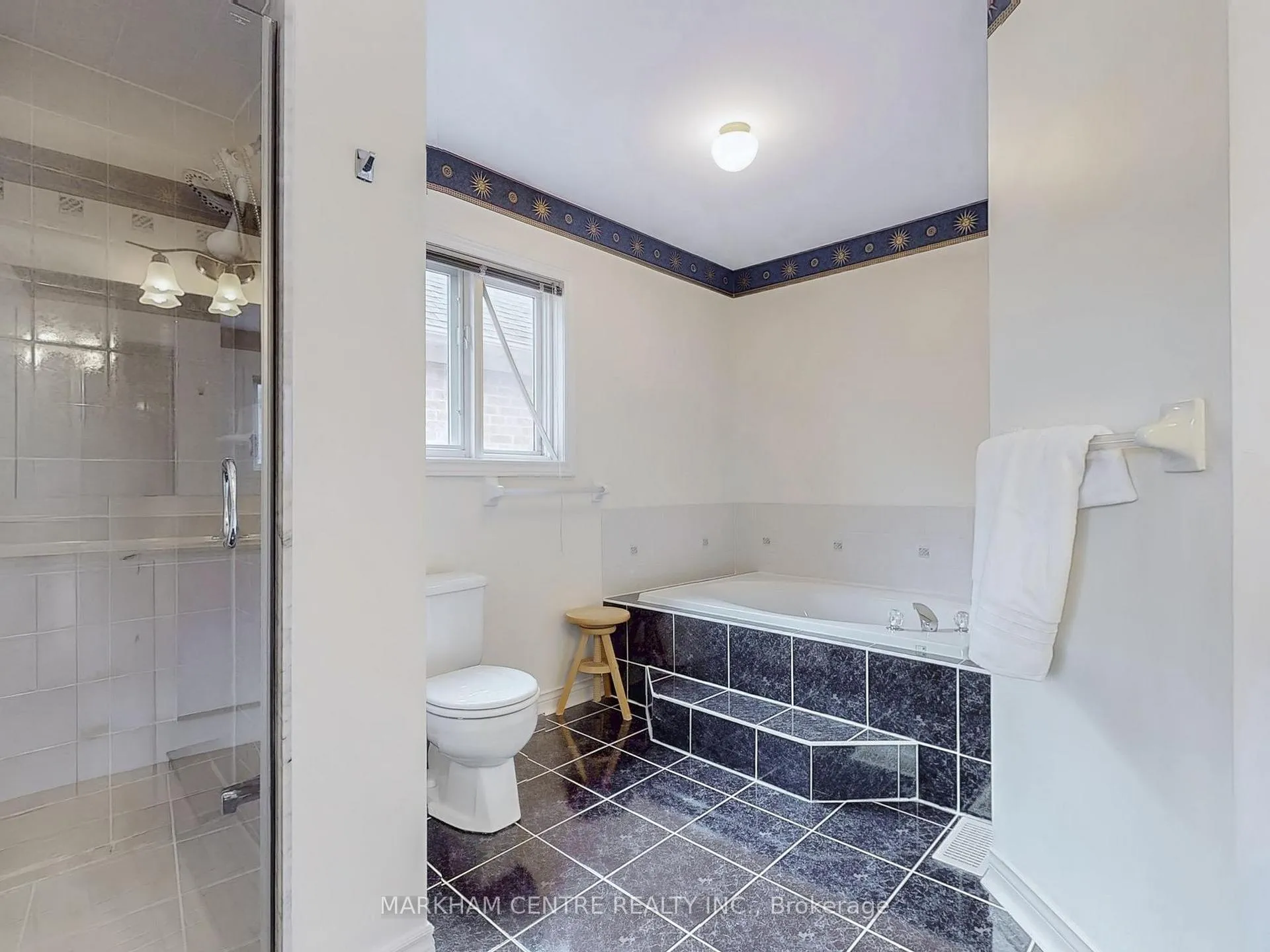 Photo 25 of 131 Roxbury Street, Markham, Rouge River Estates — HOMEH