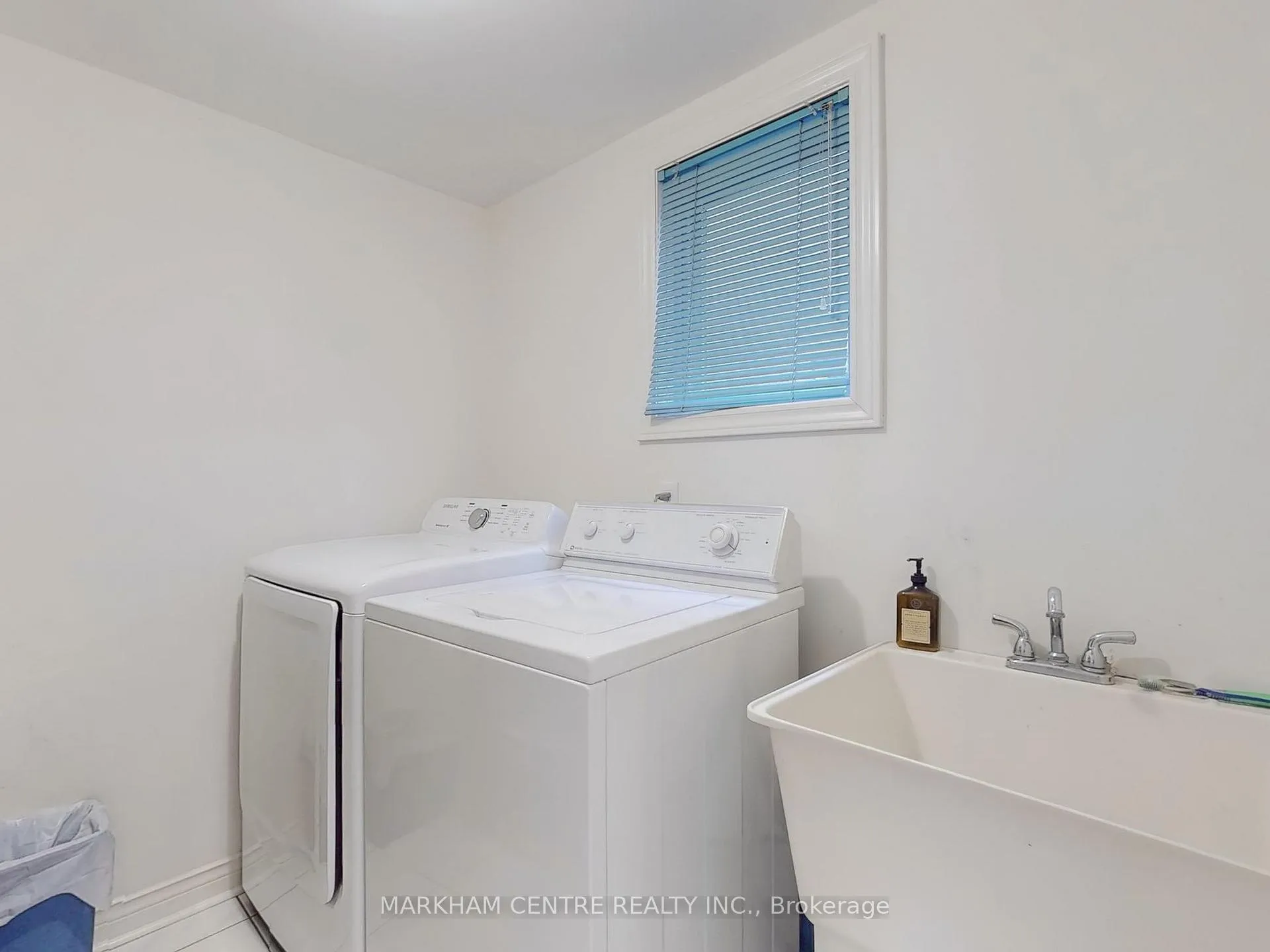 Photo 31 of 131 Roxbury Street, Markham, Rouge River Estates — HOMEH