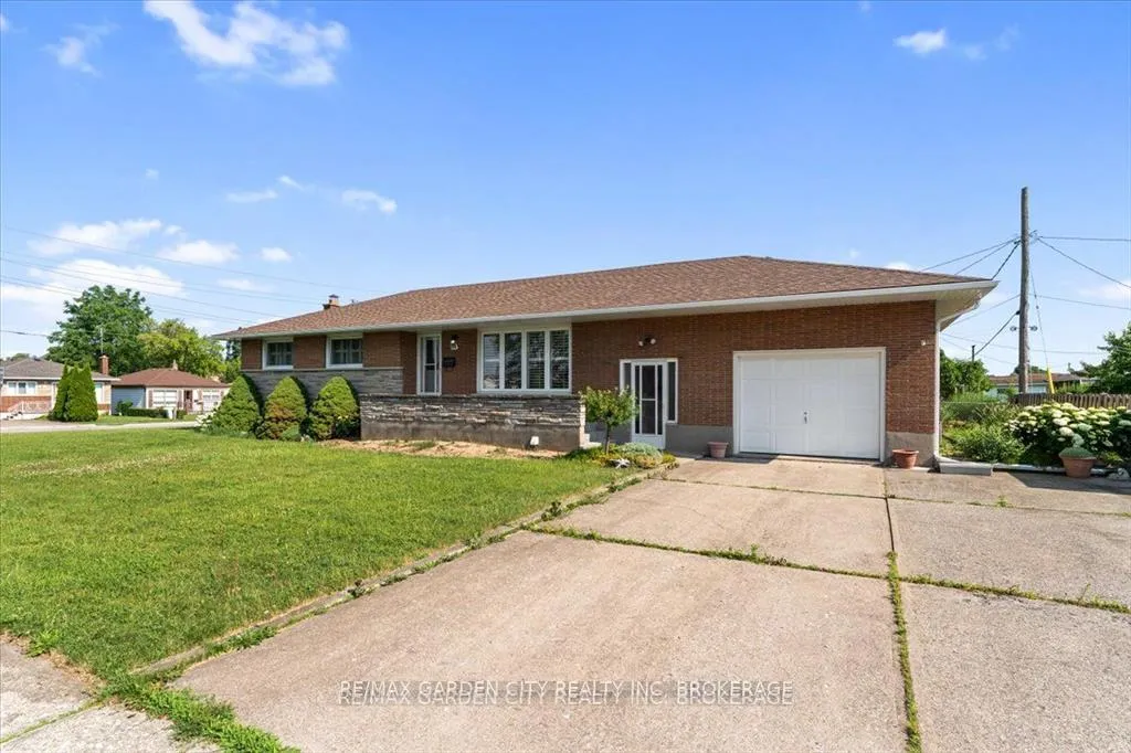 Photo 3 of 160 Elgin Street, Thorold, Thorold Downtown — HOMEH