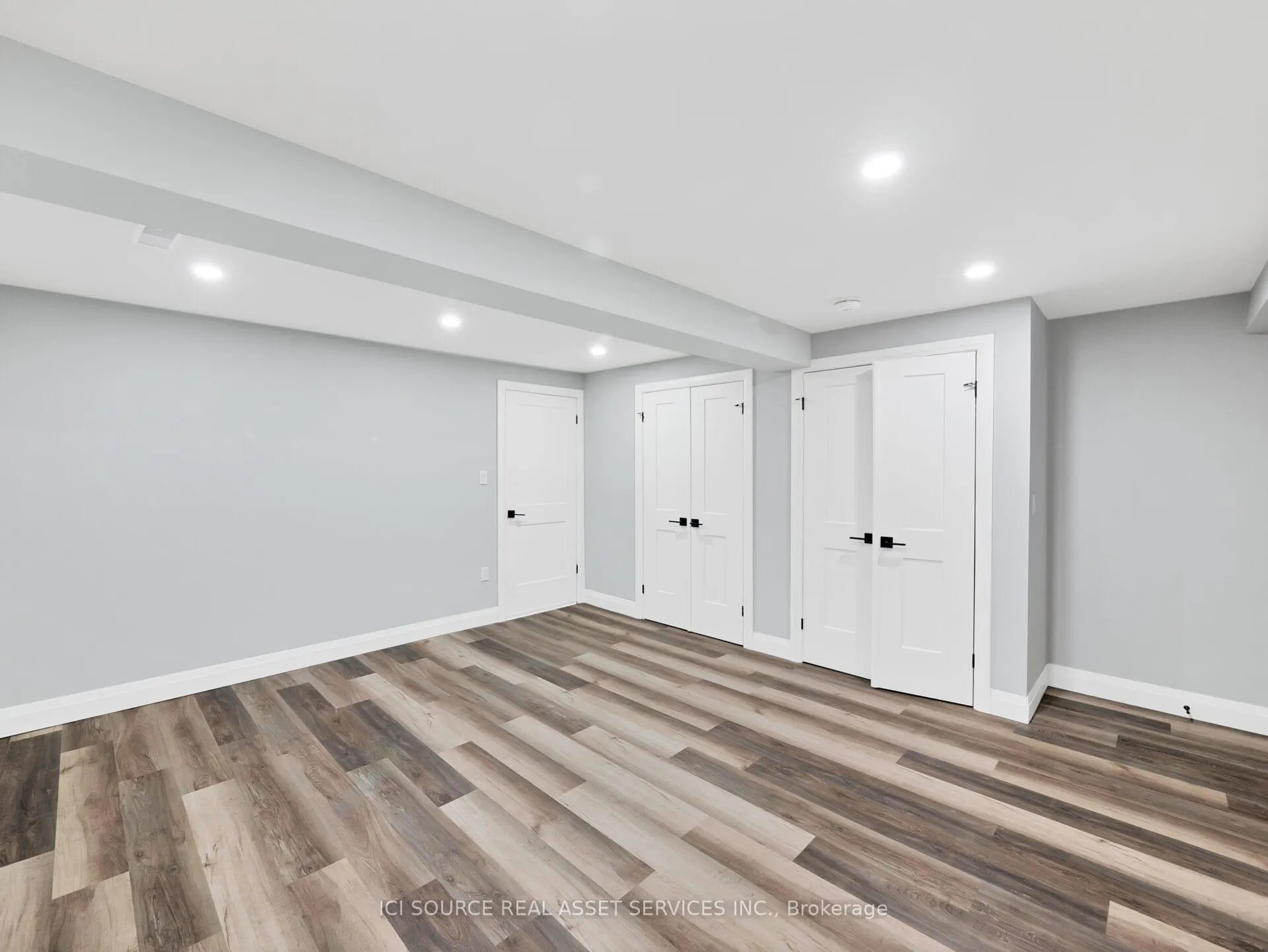 Photo 18 of Unit B, 93 Presidio Drive, Hamilton, Eleanor — HOMEH