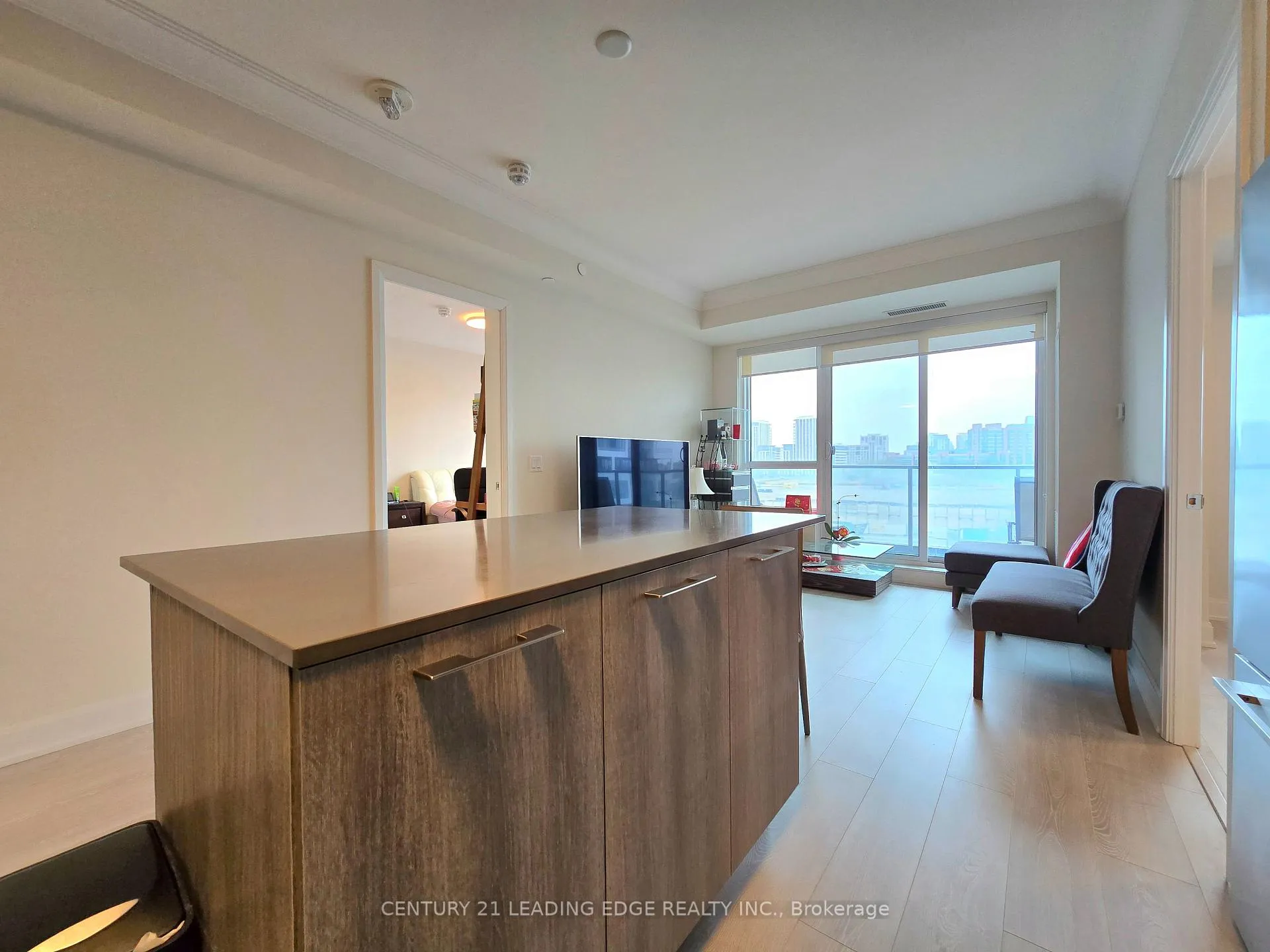 Photo 7 of Unit 506, 18 Water Walk Drive, Markham, Unionville — HOMEH