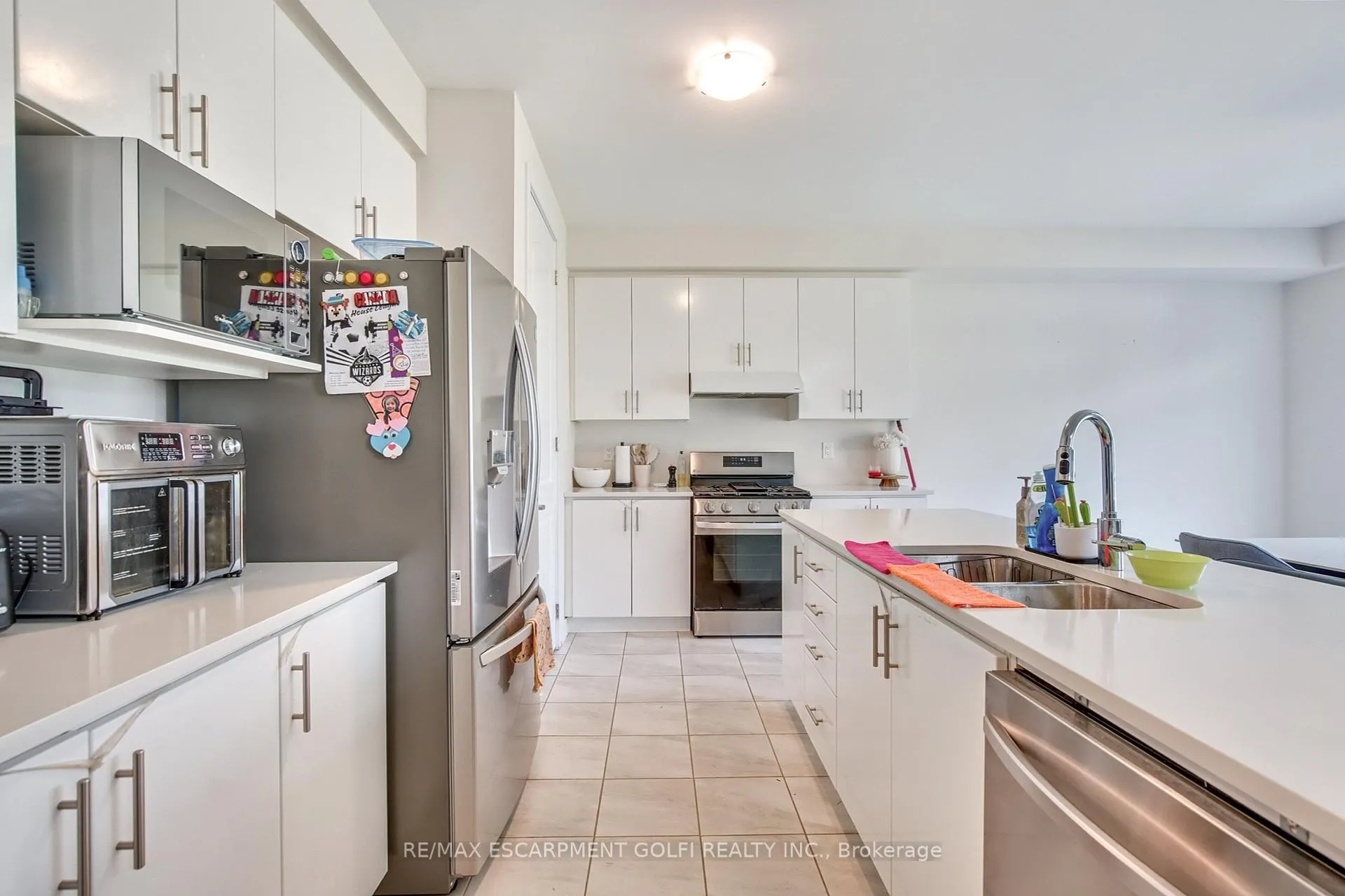 Photo 9 of 76 Sunflower Crescent, Thorold, Hurricane/Merrittville — HOMEH