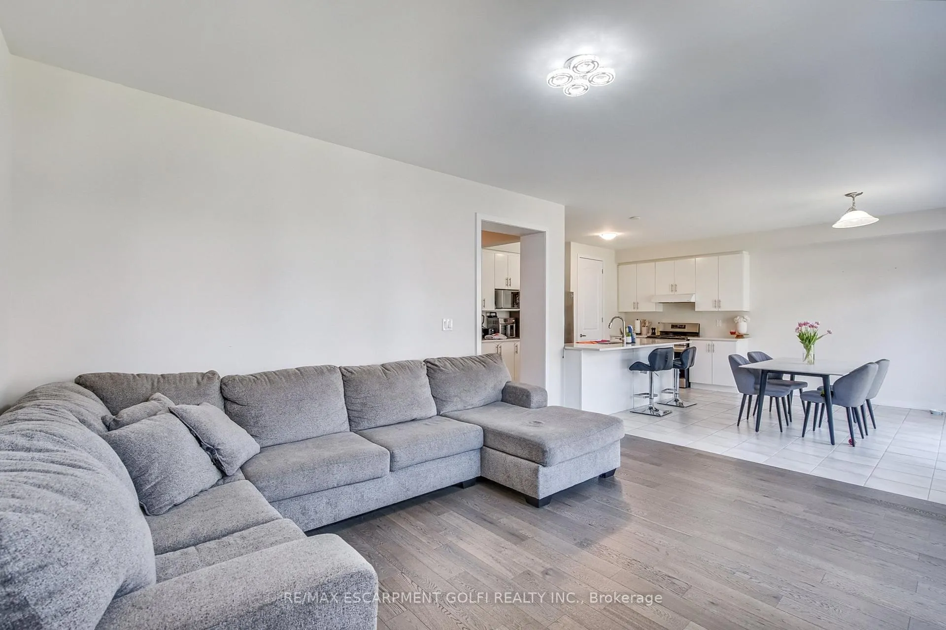 Photo 17 of 76 Sunflower Crescent, Thorold, Hurricane/Merrittville — HOMEH