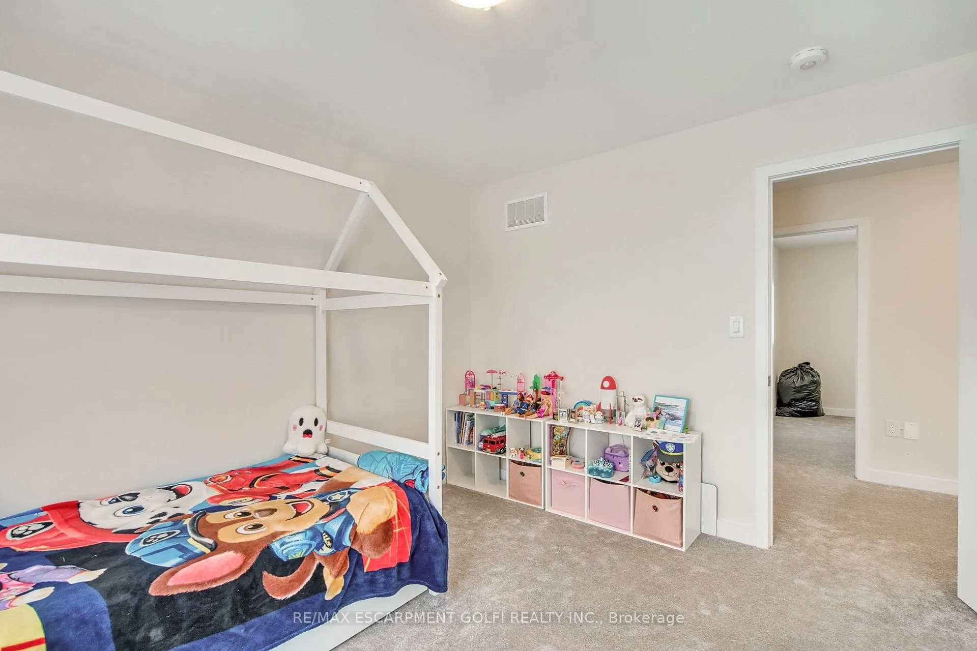 Photo 24 of 76 Sunflower Crescent, Thorold, Hurricane/Merrittville — HOMEH