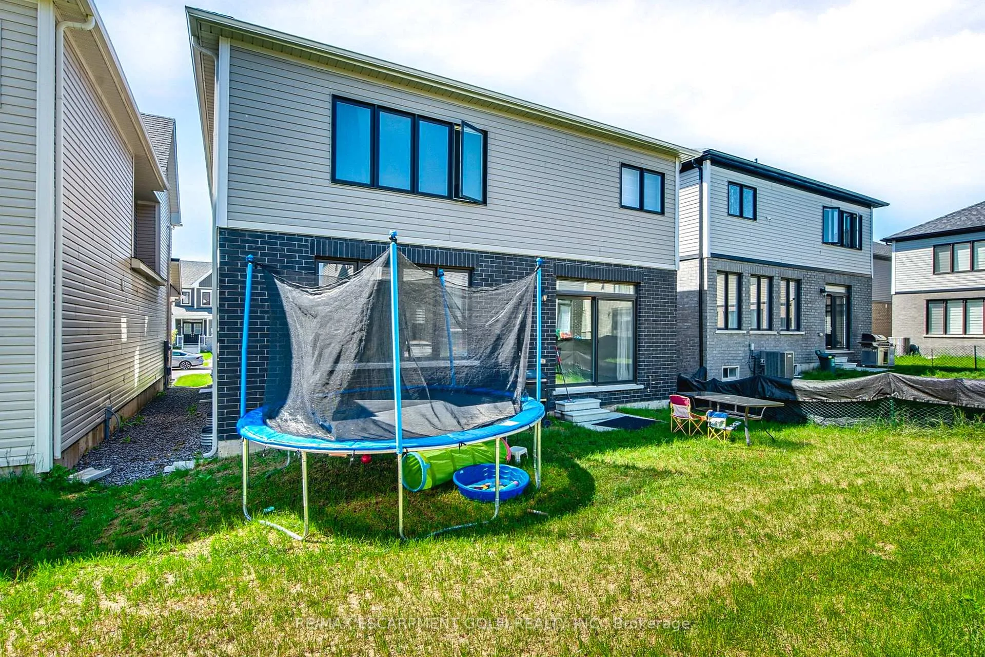 Photo 35 of 76 Sunflower Crescent, Thorold, Hurricane/Merrittville — HOMEH