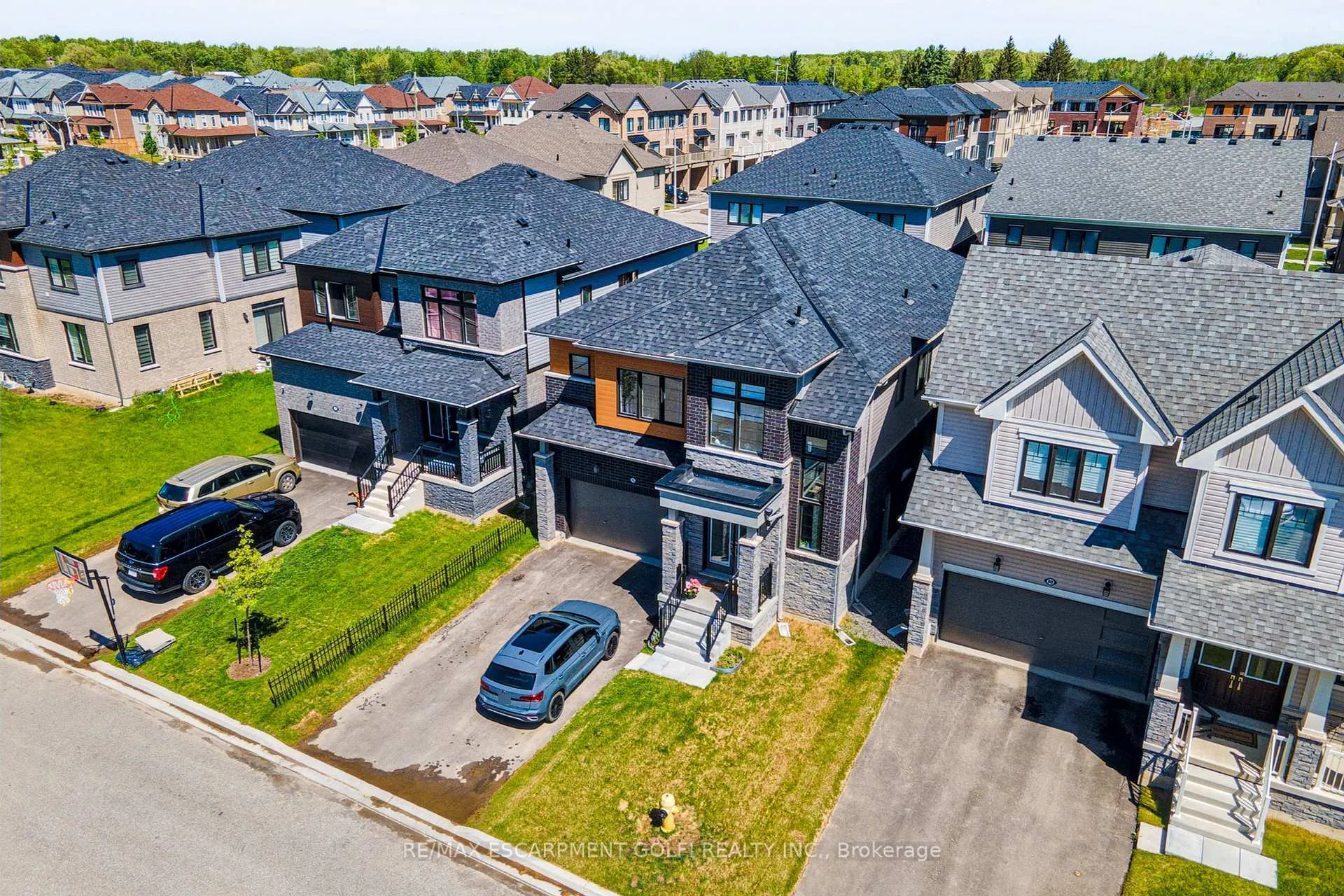 Photo 37 of 76 Sunflower Crescent, Thorold, Hurricane/Merrittville — HOMEH