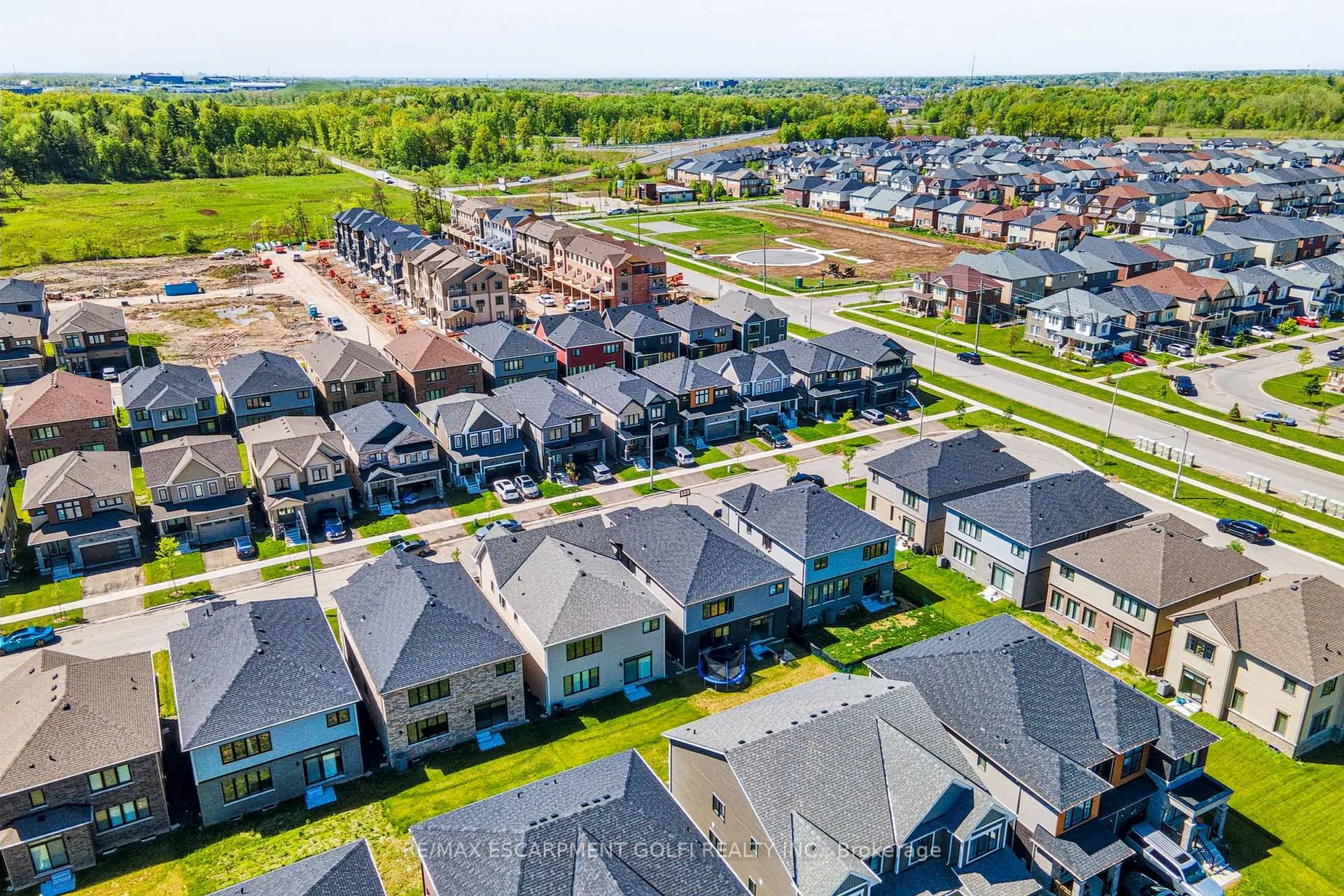 Photo 38 of 76 Sunflower Crescent, Thorold, Hurricane/Merrittville — HOMEH