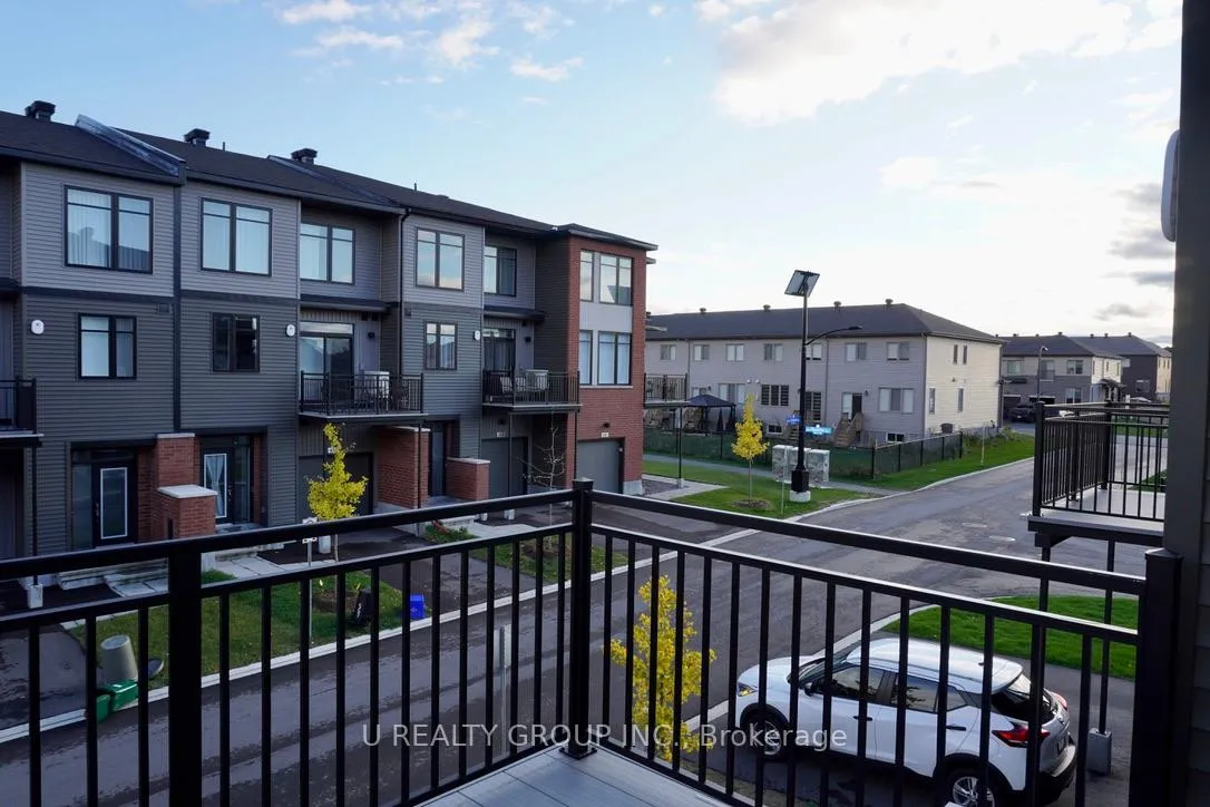 Photo 9 of 634 Corporal Private, Ottawa, Blossom Park/Kemp Park/Findlay Creek — HOMEH