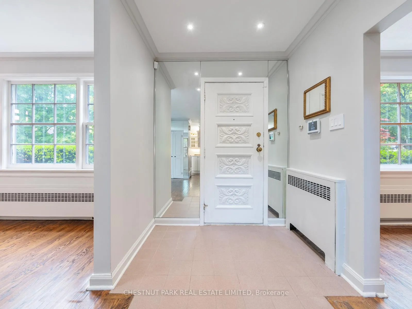 Photo 3 of 27 Elm Ridge Drive, Toronto, Forest Hill North — HOMEH