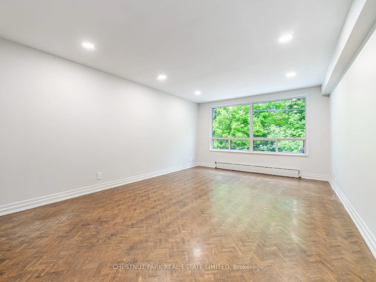 Photo 13 of 27 Elm Ridge Drive, Toronto, Forest Hill North — HOMEH