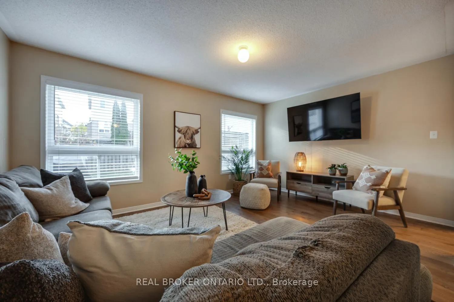 Photo 14 of 88 Bannister Street, Clarington, Bowmanville — HOMEH