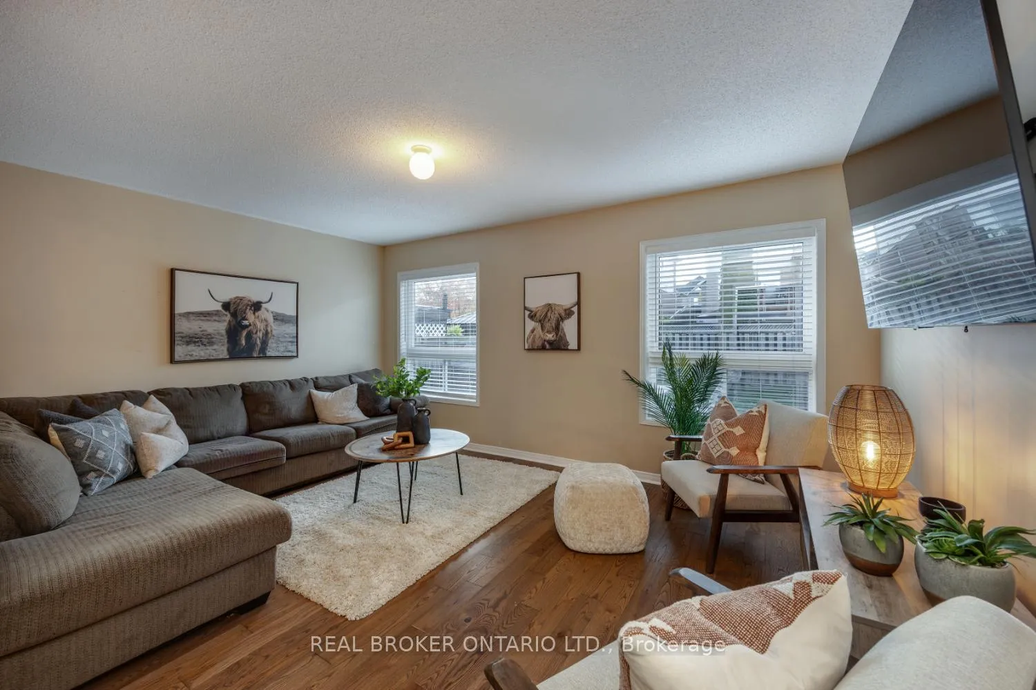Photo 15 of 88 Bannister Street, Clarington, Bowmanville — HOMEH