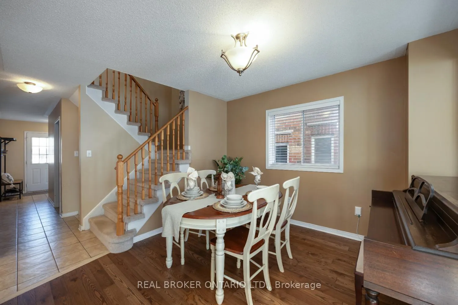 Photo 18 of 88 Bannister Street, Clarington, Bowmanville — HOMEH