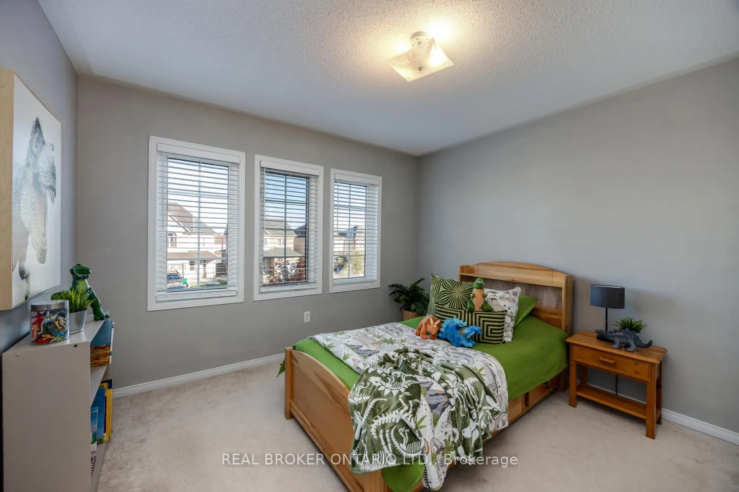 Photo 24 of 88 Bannister Street, Clarington, Bowmanville — HOMEH