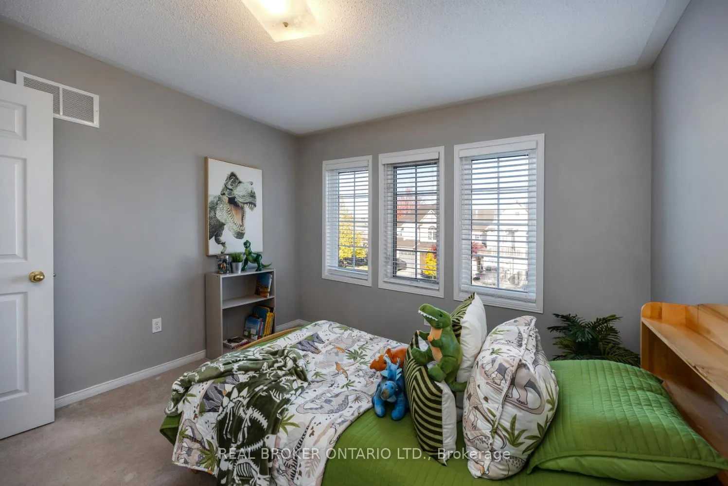 Photo 25 of 88 Bannister Street, Clarington, Bowmanville — HOMEH
