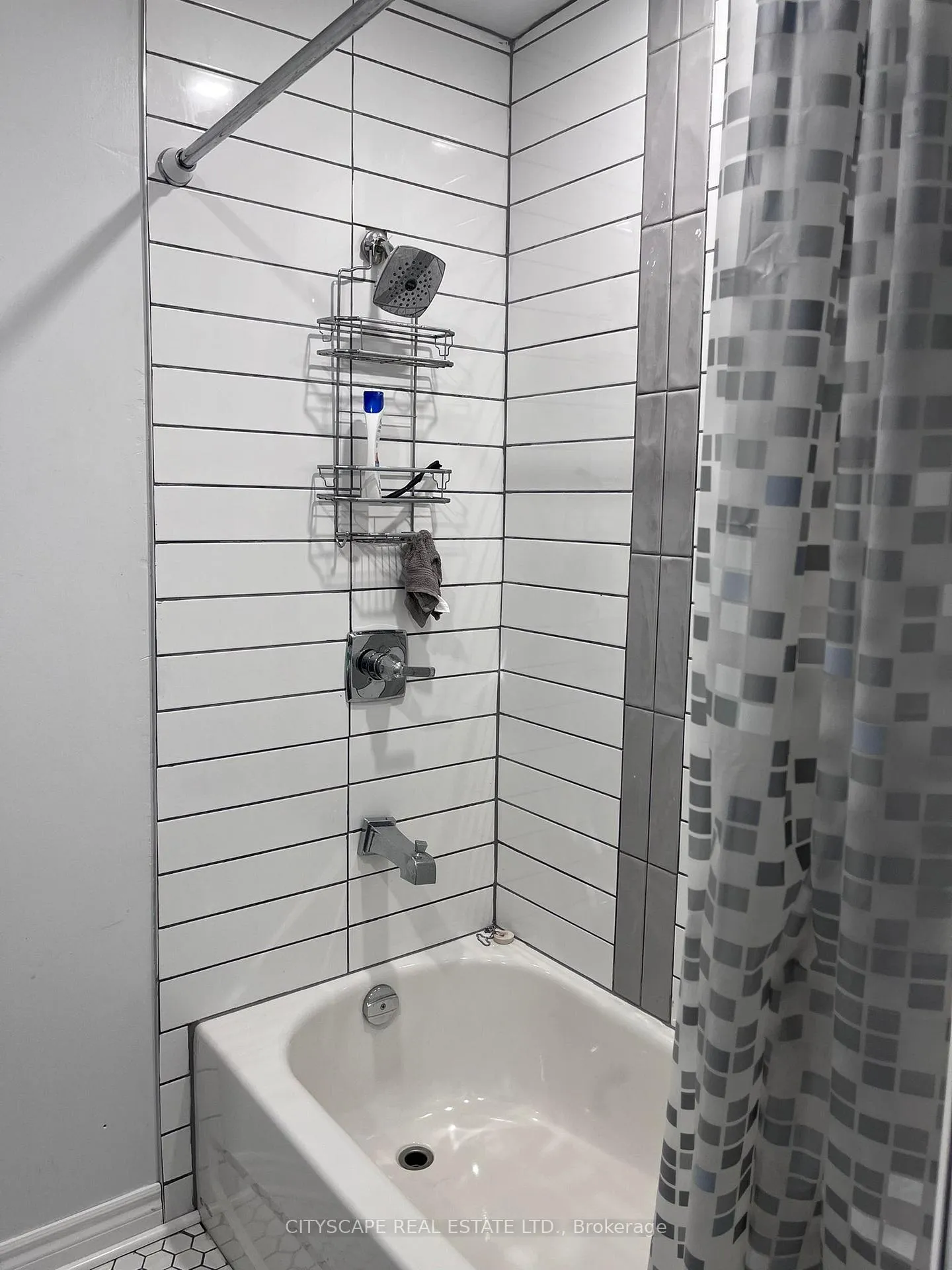 Photo 16 of 1173 Lisgar Avenue, Oshawa, Donevan — HOMEH