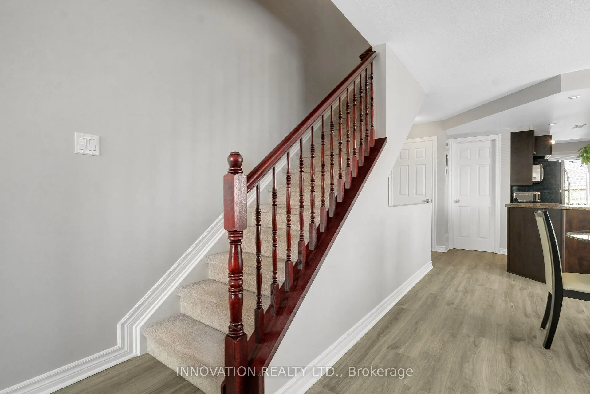 Photo 4 of Unit 49, 507 B Chapman Mills Drive, Ottawa, Barrhaven - Strandherd — HOMEH