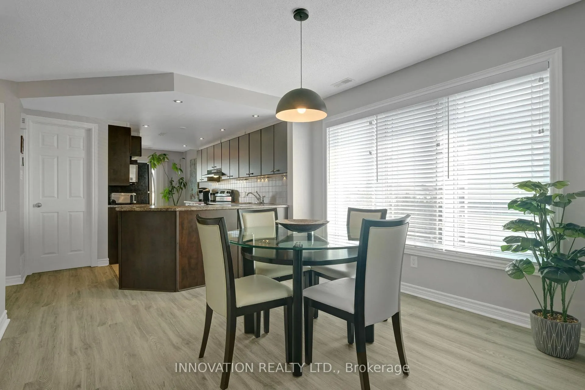 Photo 10 of Unit 49, 507 B Chapman Mills Drive, Ottawa, Barrhaven - Strandherd — HOMEH