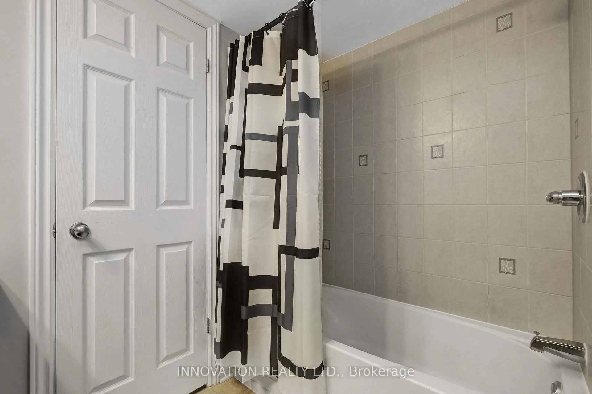 Photo 28 of Unit 49, 507 B Chapman Mills Drive, Ottawa, Barrhaven - Strandherd — HOMEH