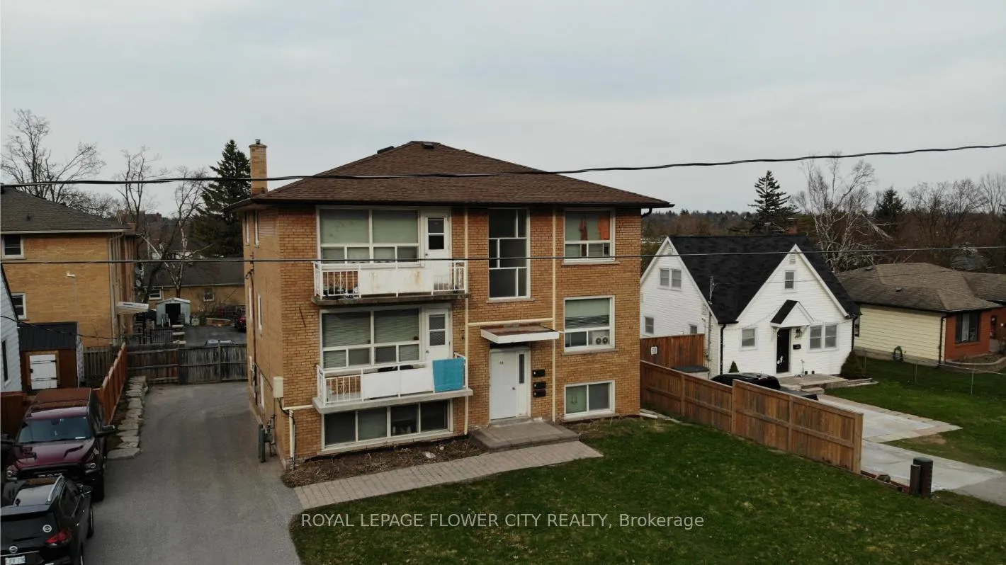 Photo 2 of 189 Peel Street, Barrie, City Centre — HOMEH