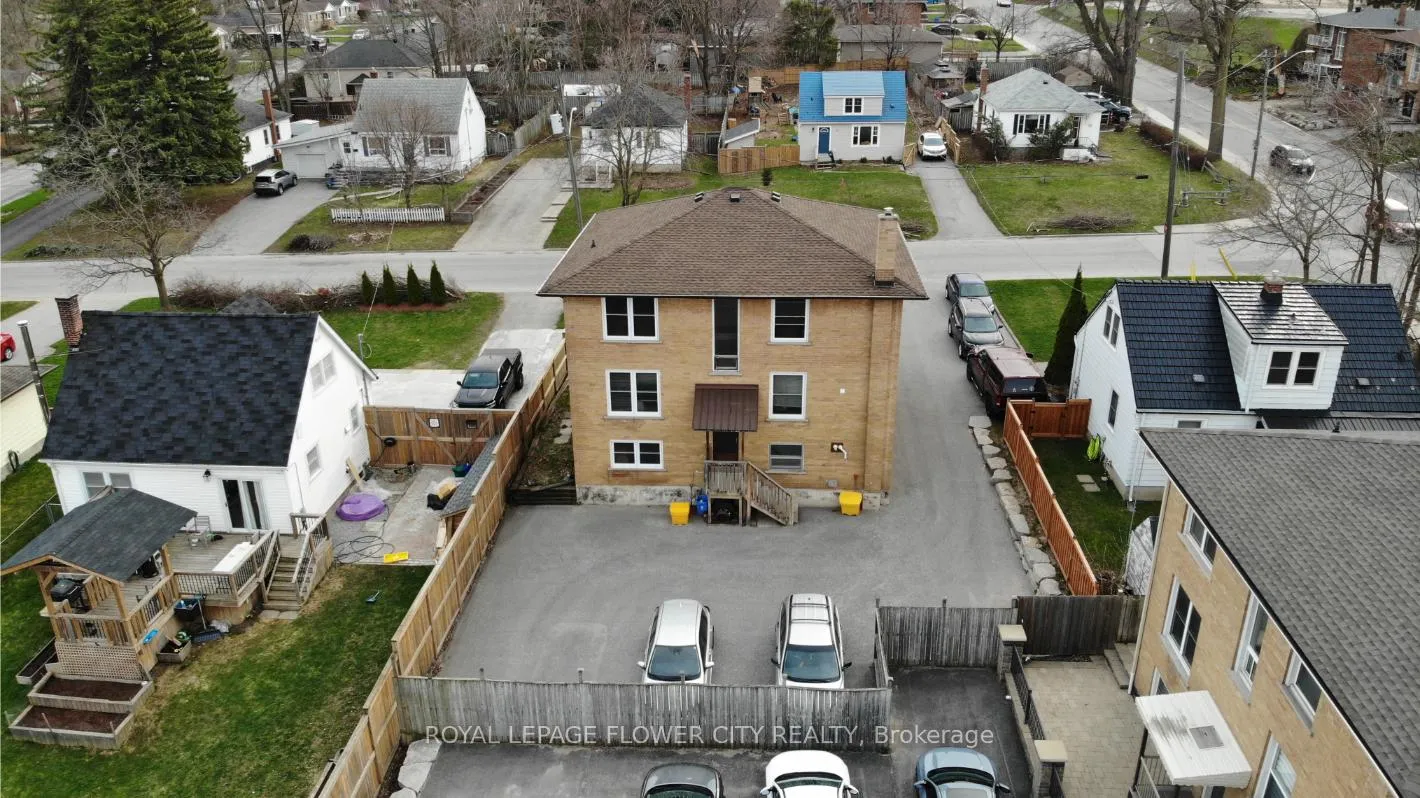 Photo 3 of 189 Peel Street, Barrie, City Centre — HOMEH
