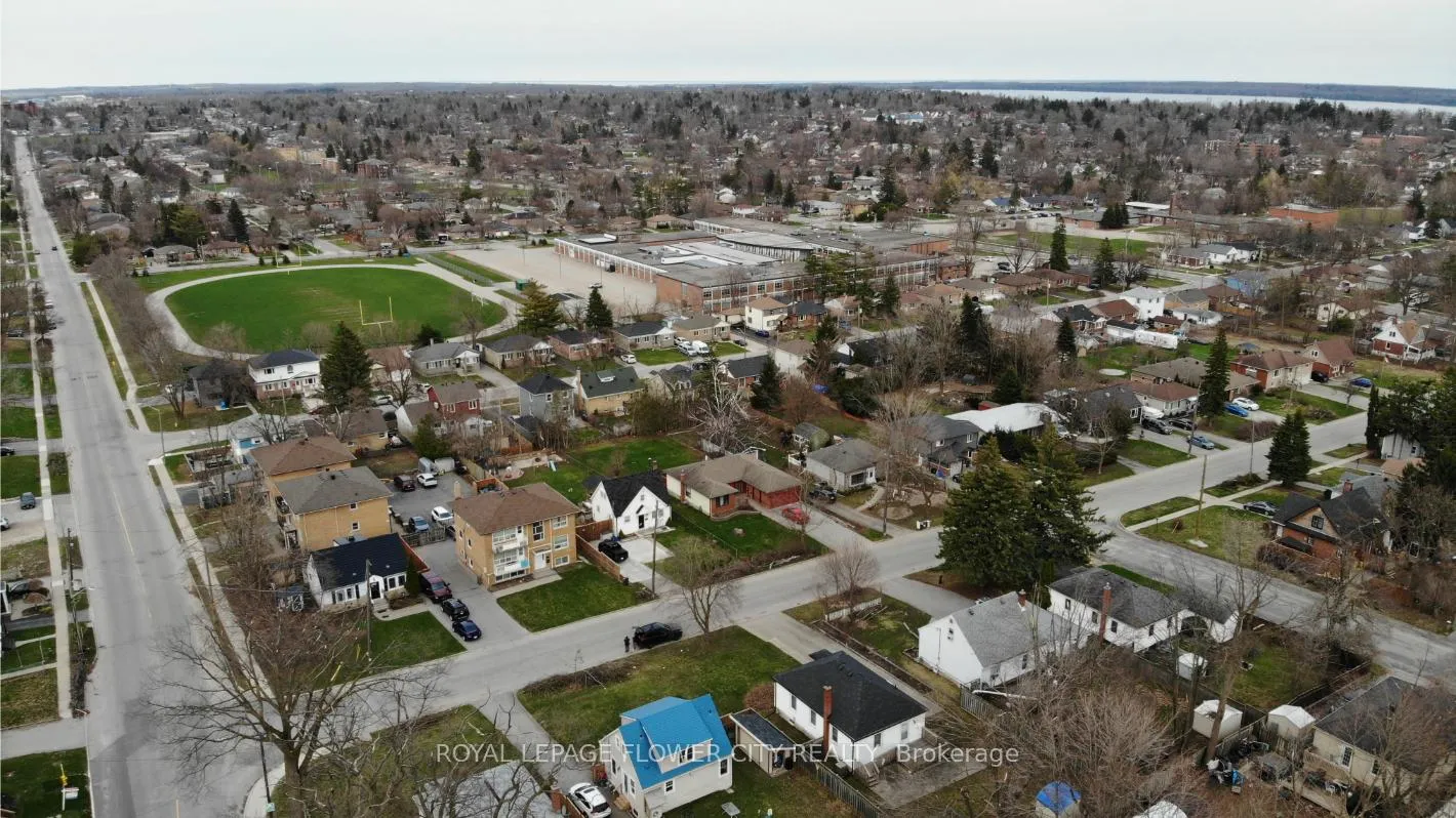 Photo 10 of 189 Peel Street, Barrie, City Centre — HOMEH