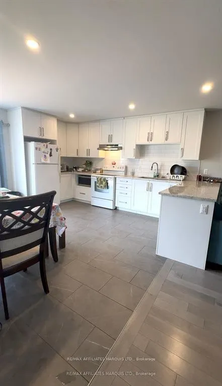 Photo 3 of 2282 Crewson Court, Cornwall — HOMEH