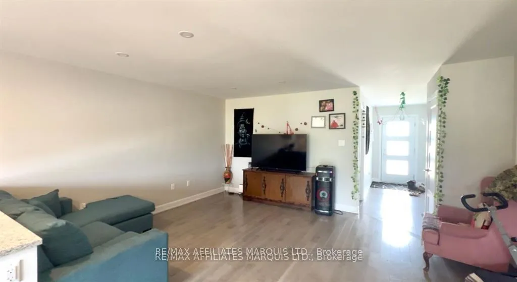 Photo 7 of 2282 Crewson Court, Cornwall — HOMEH