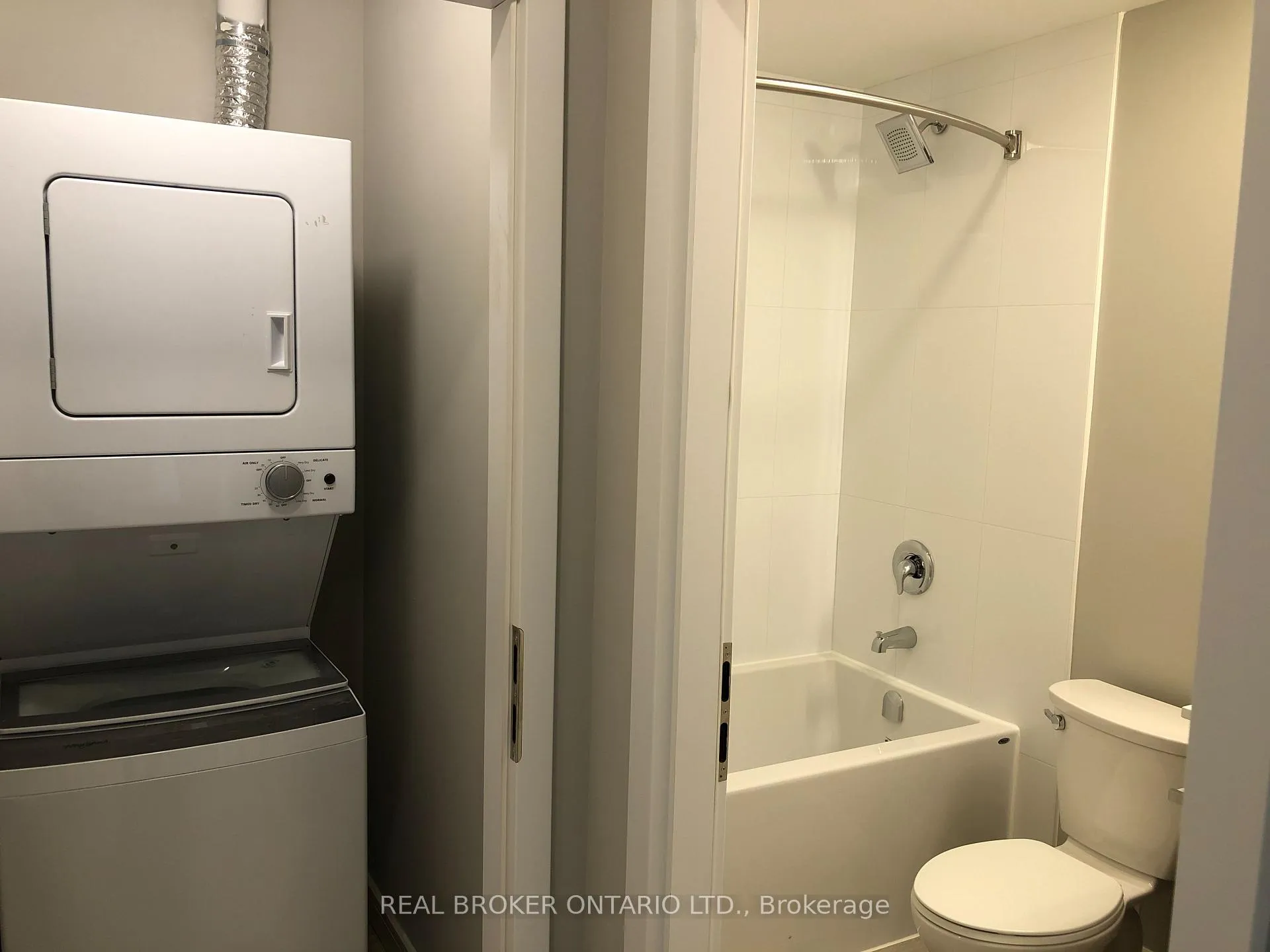 Photo 2 of Unit 2010, 20 George Street, Hamilton, Central — HOMEH