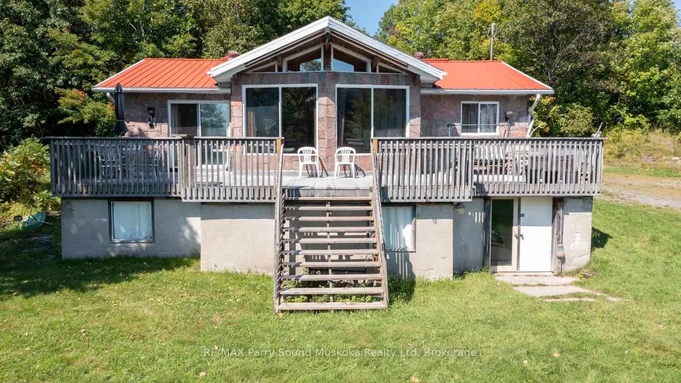 Photo 8 of 122 Grey Owl Road, McKellar — HOMEH