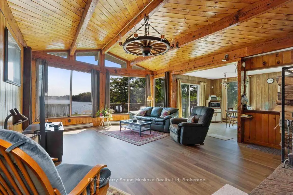 Photo 9 of 122 Grey Owl Road, McKellar — HOMEH